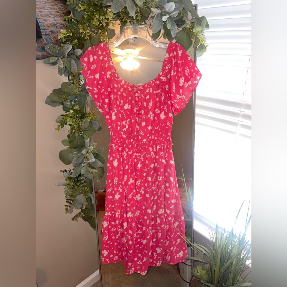 Jessica Simpson pink & white floral summer dress